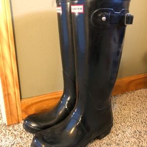Tall Hunter Black Boots